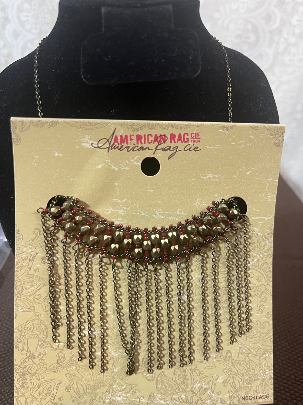 😻5for$15😻American Rag Gold-Tone Fringe Necklace with Red Bead Accents NWT